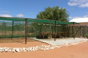 CAMPSITE SHADED TABLES