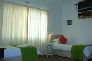 GUEST COTTAGE BEDR 03 03