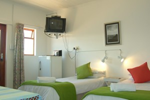 TUISKAMER FAM BEDR 02 03